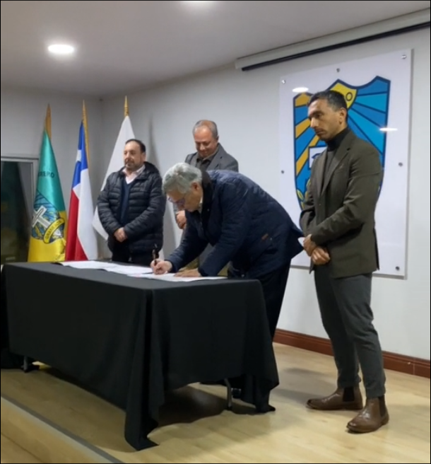 Firma convenio inacap eaco